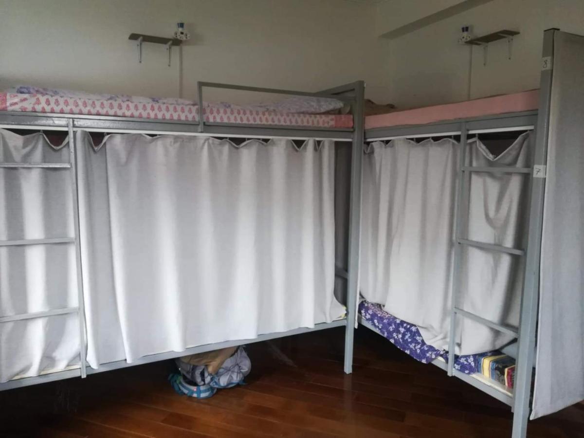 "European" Backpackers Hostel In Almaty Room photo
